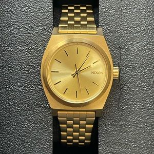Nixon small Time Teller